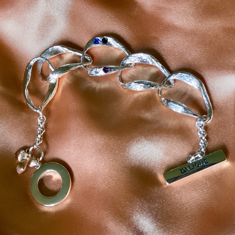 NWOT Newbridge Silverware Ireland "Dahlique"14K Gold Plate Silver Charm Bracelet